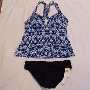 Blue and White Patterned Tankini Set Perry Ellis Bottom Apt. 9 Top